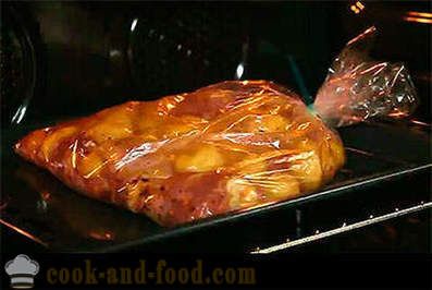 Cosce di pollo al forno con patate nel foro