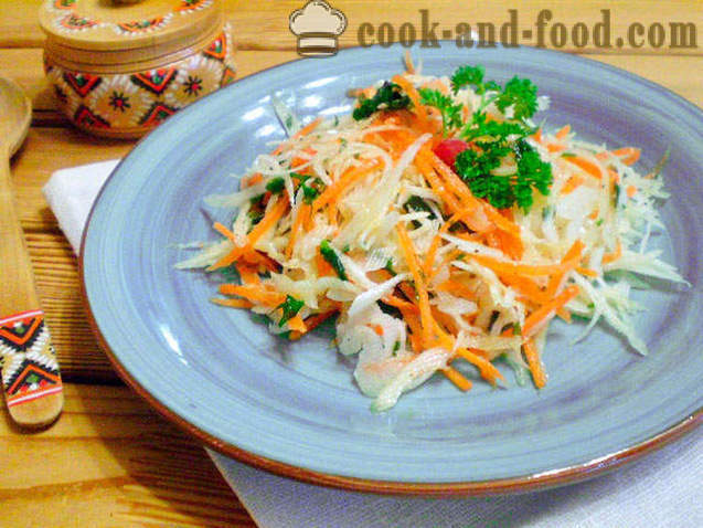La vitamina insalata di cavoli e carote