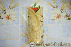Ricetta del pollo casa shawarma con passo dopo passo le foto
