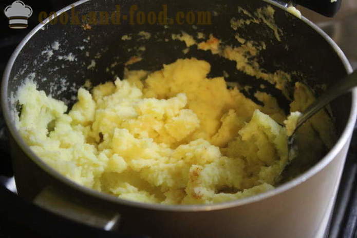Tortino di patate inglese con carne e funghi - come cucinare una casseruola di patate e carne, con un passo per passo ricetta foto