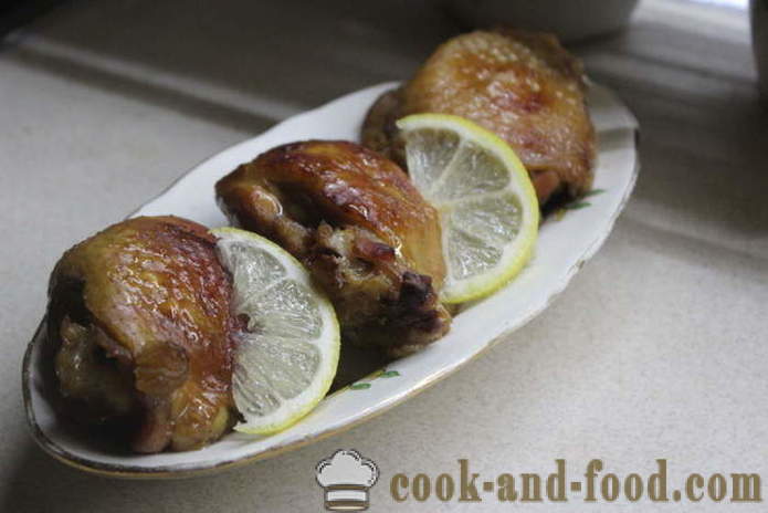 Cosce di pollo al forno nella manica - come un delizioso cosce di pollo al forno in salsa di soia, un passo per passo ricetta foto