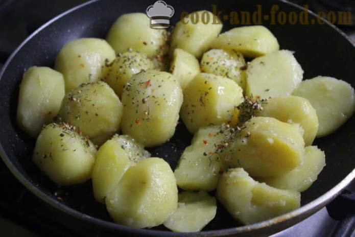 Insalata tiepida di funghi con patate - come fare un insalata calda di patate con funghi, un passo per passo ricetta foto