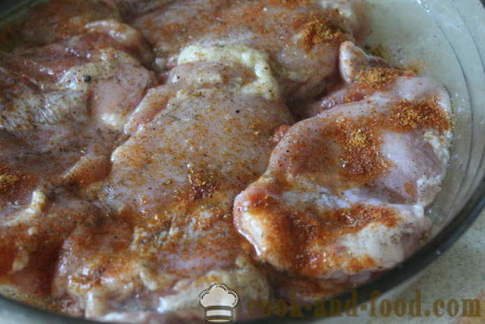 Coscia di pollo senza osso con i funghi al forno - come cucinare un delizioso cosce di pollo al forno, con un passo per passo ricetta foto