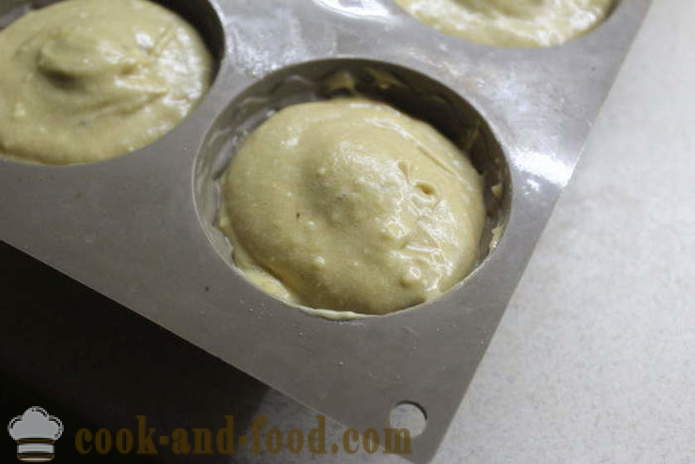 Caffè e muffin in forno miele - come cuocere torte con kefir in stampi in silicone, un passo per passo ricetta foto