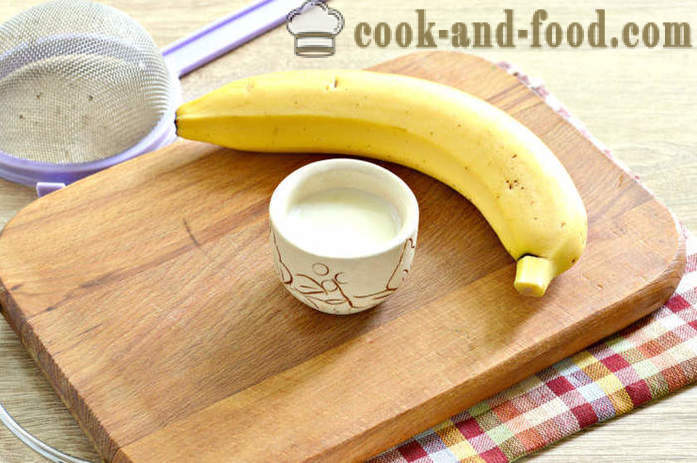 Banane schiacciate in un frullatore per i bambini - come cucinare banana schiacciata per attirare, un passo per passo ricetta foto