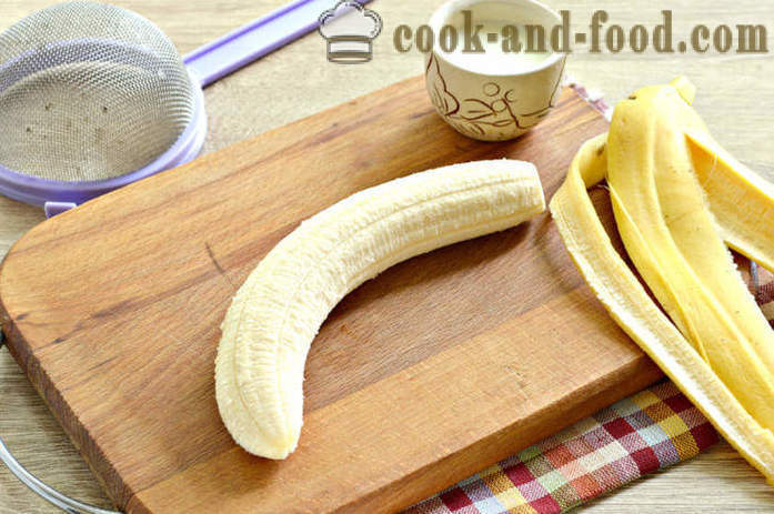 Banane schiacciate in un frullatore per i bambini - come cucinare banana schiacciata per attirare, un passo per passo ricetta foto