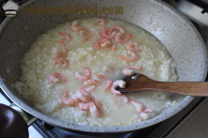 Riso Delicious con gamberi in Thai - come cucinare il riso con frutti di mare, un passo per passo ricetta foto