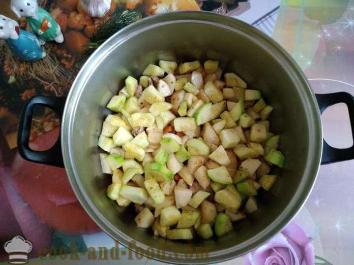 Stufato di manzo con patate e zucchine - come cucinare un delizioso stufato di verdure con zucchine, un passo per passo ricetta foto