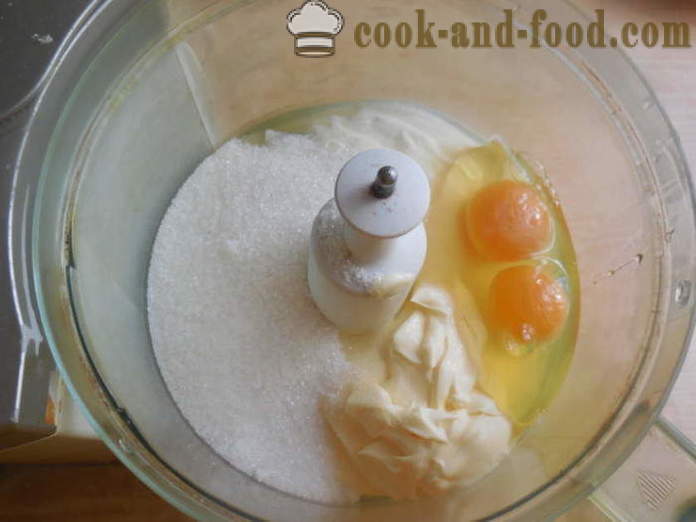 Cupcake semplice su maionese e panna acida - come cuocere una torta senza burro, un passo per passo ricetta foto