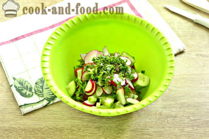 Maionese insalata con radicchio e pomodoro - come fare un'insalata di ravanelli e pomodori, un passo per passo ricetta foto