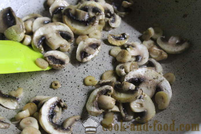 Casseruola di patate crude con funghi e acetosa - come fare una casseruola di patate con funghi, un passo per passo ricetta foto