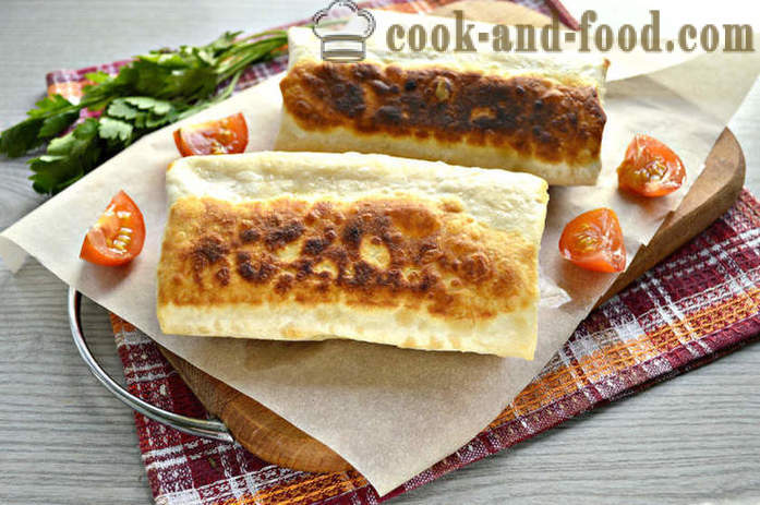 Salsicce in pane pita con formaggio e maionese - Come fare salsiccia in pane pita, un passo per passo ricetta foto