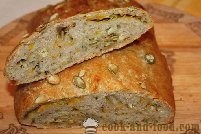 Pane integrale con semi di girasole da una zucca - come fare il pane di farina di grano intero in forno, con un passo per passo ricetta foto