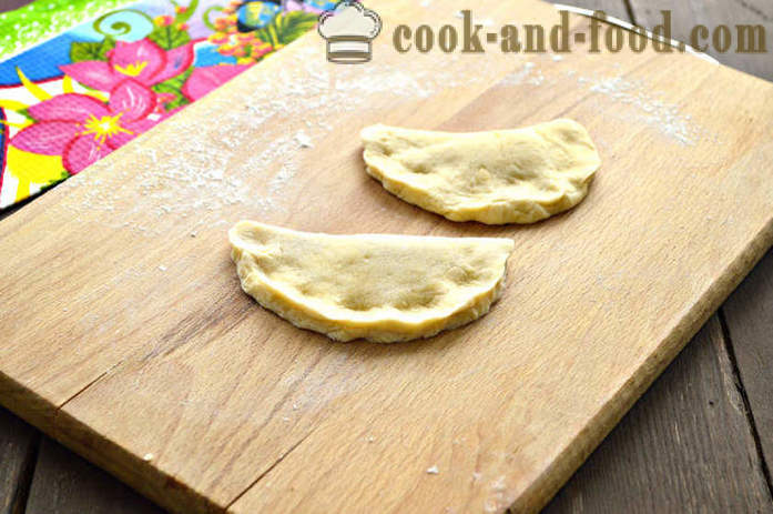 Focacce fritte in padella - come cuocere panini dolci in padella, un passo per passo ricetta foto