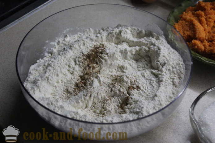 Torta semplice con carote e semi di papavero - come cuocere una torta di carote al forno, con un passo per passo ricetta foto