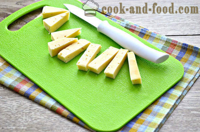 Cotolette della carne arrosto con ripieno di formaggio - come cucinare tortini ripieni di formaggio, un passo per passo ricetta foto