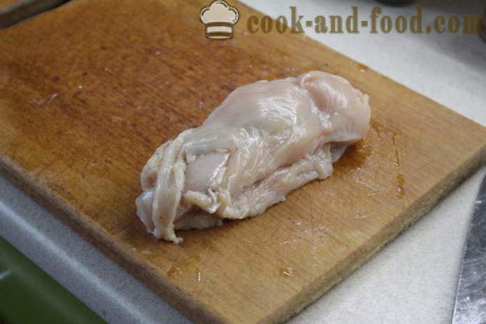 Rotolo di pollo al forno nel forno - come rotolo di pollo al forno in un foglio, con un passo per passo ricetta foto
