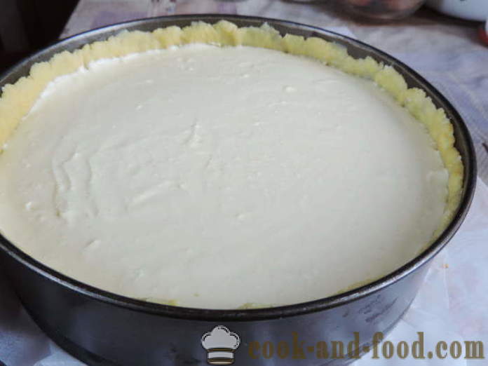 Cheesecake fatta in casa con ricotta su una pasta frolla - come fare una torta di formaggio in casa, passo dopo passo ricetta foto