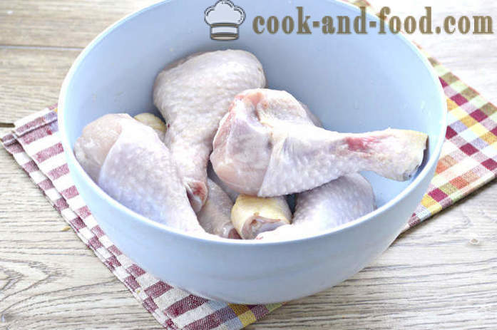 Bacchette delizioso pollo al forno - come una deliziosa coscia di pollo al forno, un passo per passo ricetta foto