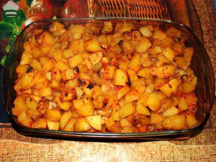 Le patate con funghi al forno - come le patate al forno con funghi, un passo per passo ricetta foto