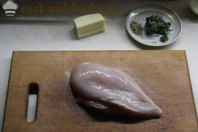 Rullo del formaggio da petto di pollo al forno - come fare un rotolo di pollo a casa, passo dopo passo ricetta foto