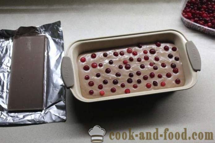Cranberry muffins al cioccolato su kefir - come cucinare torte con cioccolato e mirtilli rossi, con passo dopo passo ricetta foto