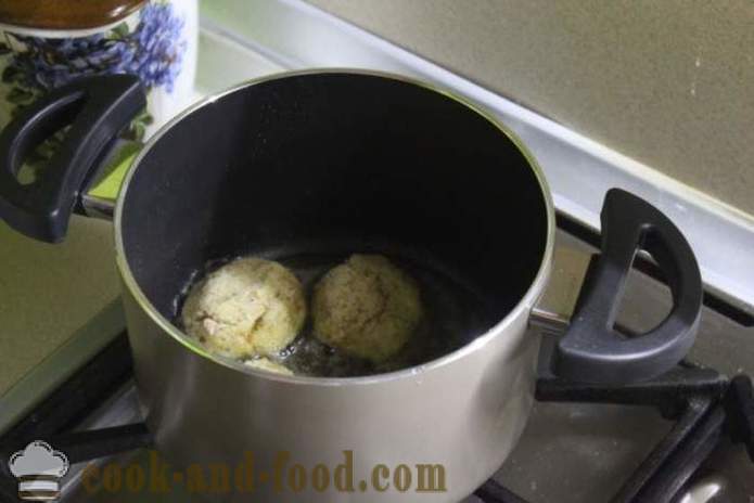 Palle di patate con formaggio ed erbe in olio - come fare palline di patate con formaggio, un passo per passo ricetta foto