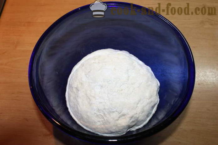 Burro pasta lievitata per panini - Come fare il burro pasta lievitata per panini, un passo per passo ricetta foto