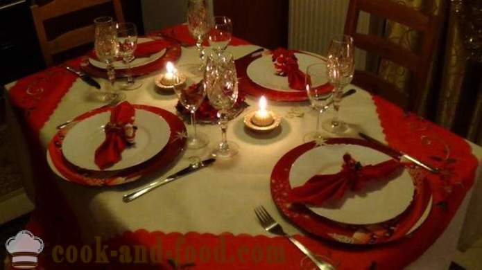 Fare tavola di Capodanno per l'Anno del Cane - servire come tavolo di Capodanno nel 2018