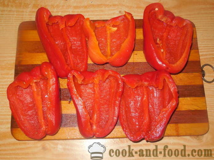 Peperoni ripieni con purè di patate e cotto in forno - come cucinare peperoni ripieni con patate e formaggio, con un passo per passo ricetta foto