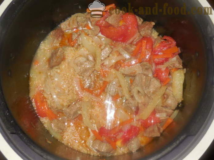 Bulgur porridge di grano con carne e verdure - come cucinare bulgur in multivarka, passo dopo passo ricetta foto