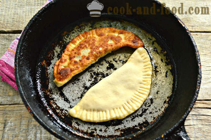 Pasticci Custard - come cucinare pasticci fatti in casa, un passo per passo ricetta foto