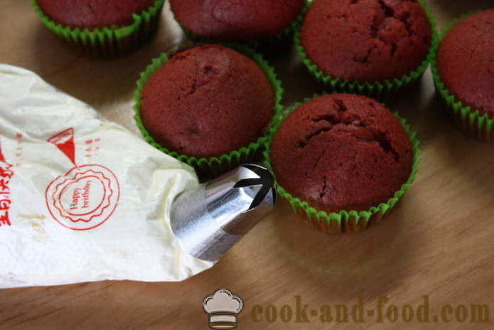Cupcakes rosso e bianco - a fare cupcakes di velluto rosso a casa, passo dopo passo le foto delle ricette