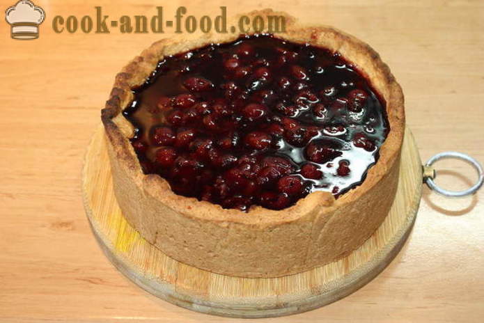 Sand Cherry Pie - come cuocere una torta con una ciliegia al forno, con un passo per passo ricetta foto