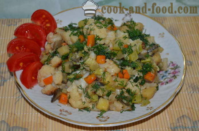 Stufato di verdure con patate e zucchine - come cucinare stufato di verdure con patate, zucchine, melanzane e cavolfiori, un passo per passo ricetta foto