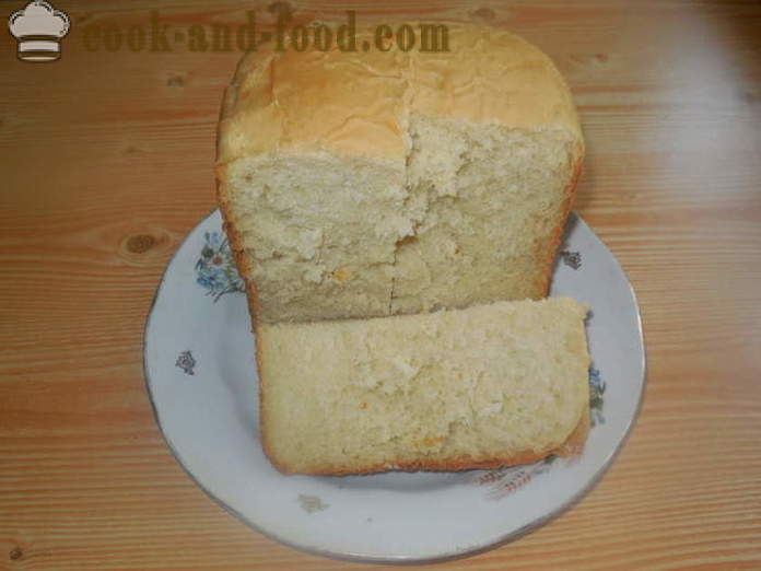 Pane di formaggio sul creatore di siero di pane - come cuocere il pane in macchina per il pane con crema di formaggio su un siero, un passo per passo ricetta foto