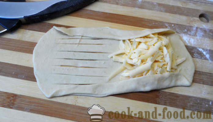Lievito rotoli con formaggio - come cucinare spuntino originale, passo dopo passo le foto delle ricette