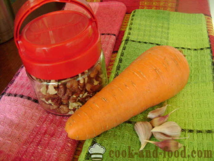 Maionese deliziosa insalata con aglio selvatico, carote, aglio e noci - come cucinare insalata di carote con aglio selvatico, con un passo per passo ricetta foto