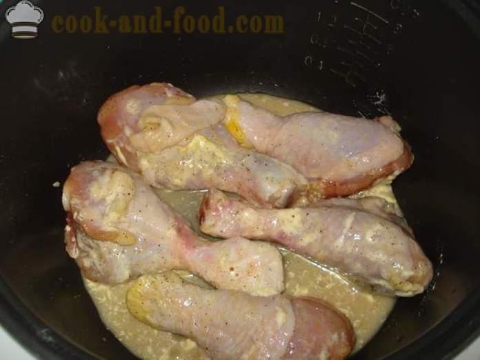 Cosce di pollo al forno in multivarka - come cuocere cosce di pollo in multivarka, passo dopo passo ricetta foto
