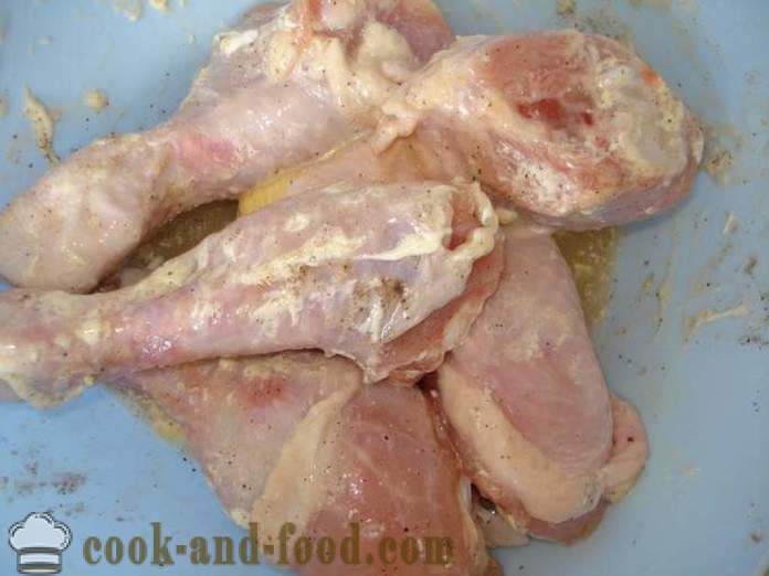 Cosce di pollo al forno in multivarka - come cuocere cosce di pollo in multivarka, passo dopo passo ricetta foto