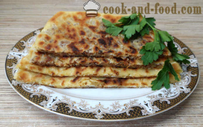 Gozleme pane turco con carne o formaggio, verdure e patate - come cucinare panini turchi, un passo per passo ricetta foto