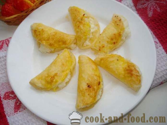 Sochniki con cottage formaggio pasta sfoglia - come cuocere sochniki con ricotta pasta sfoglia, un passo per passo ricetta foto