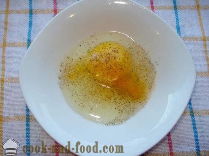 Impasto classico uovo per friggere le bistecche o pesce - come cucinare la pastella a casa, passo dopo passo ricetta foto