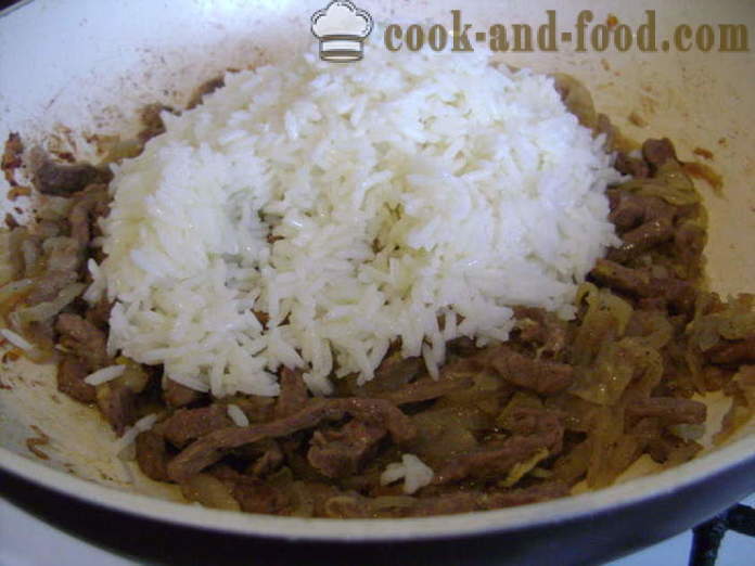 Riso con carne in cinese - come cucinare il riso con carne in una padella, un passo per passo ricetta foto