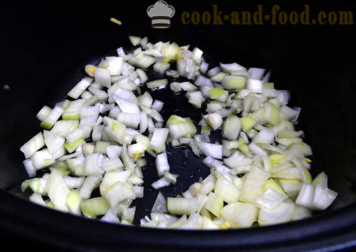 Soffici cuori stufati di pollo in salsa - entrambi deliziosi per cucinare cuori di pollo, un passo per passo ricetta foto