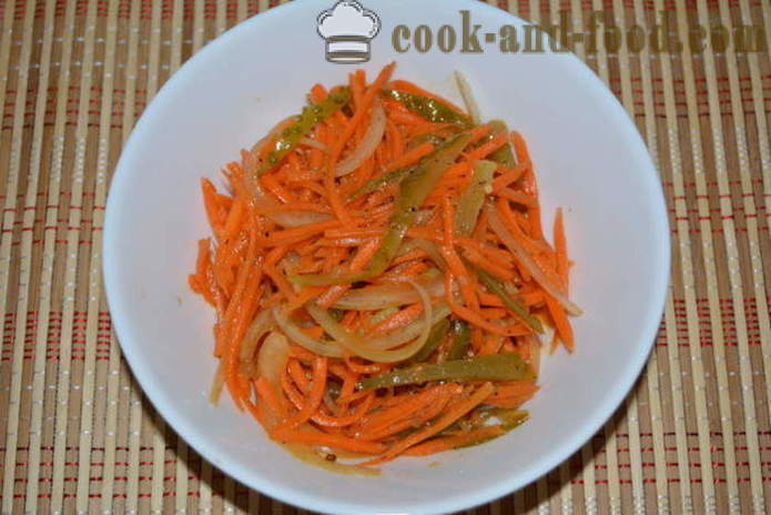 Una semplice insalata con carota coreano e cetriolo - come cucinare insalata coreana di carote e cetrioli, con un passo per passo ricetta foto