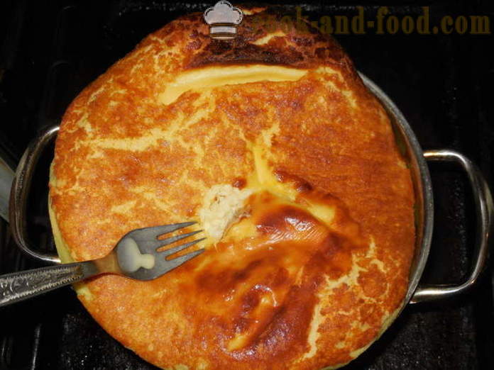 Casseruola deliziosa a base di colostro bovino e uova - come cuoco nel colostro forno, un passo per passo ricetta foto
