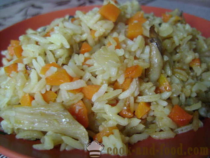 Pilaf senza carne con funghi in una padella - come cucinare il risotto senza carne con funghi, un passo per passo ricetta foto