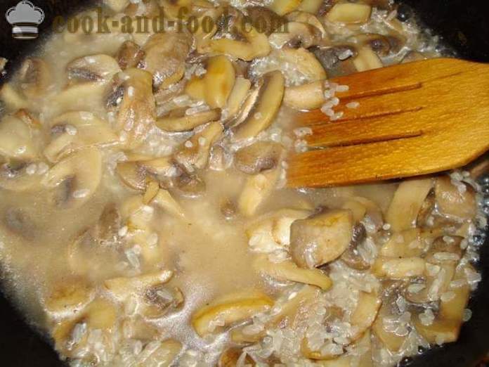 Risotto ai funghi con funghi - come cucinare il risotto in casa, passo dopo passo ricetta foto