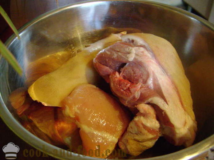 Carne gelatina e soppressata fatta in casa - per preparare Carne gelatina e muscoli per fare a casa, passo dopo passo ricetta foto